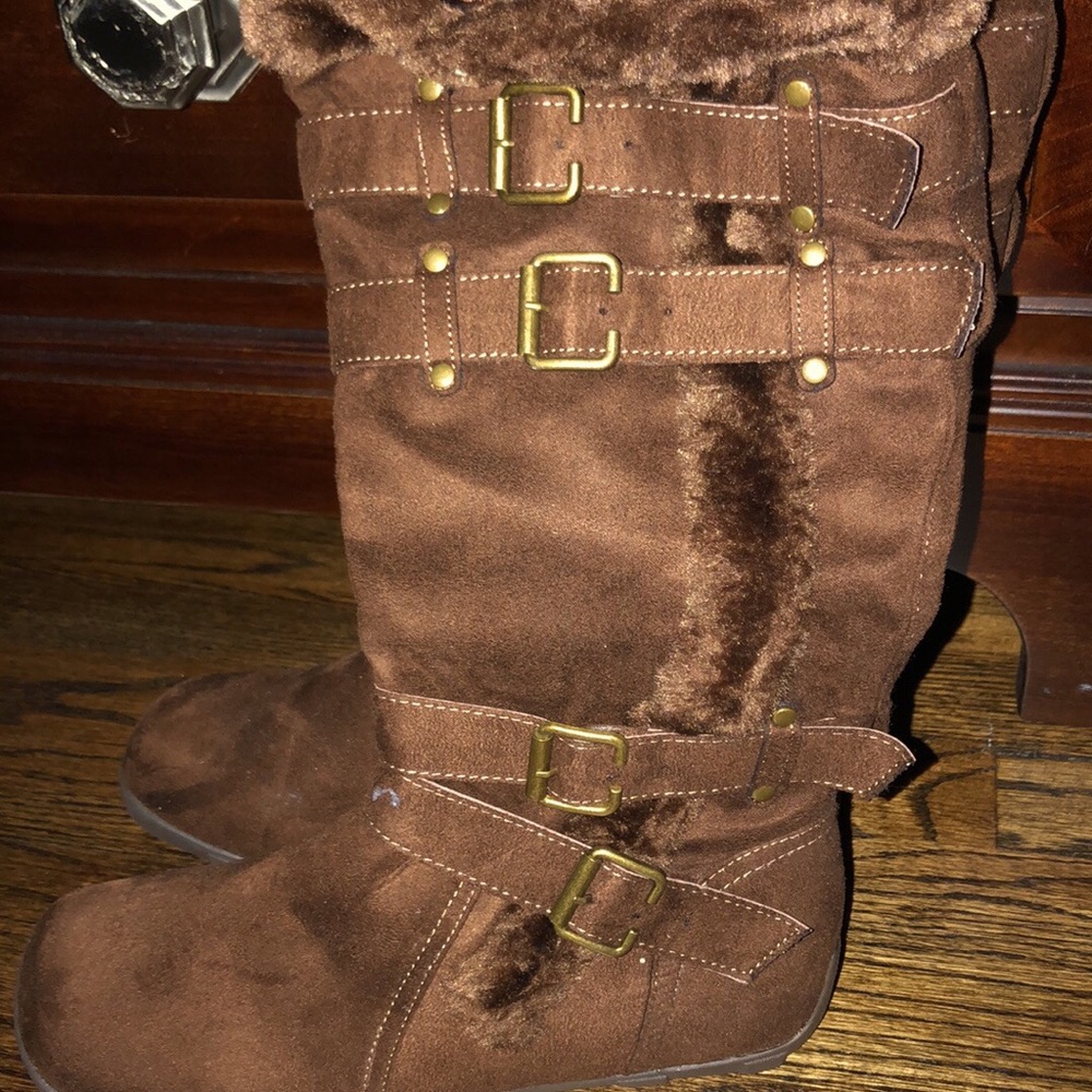 Womens size 8.5 brown boots